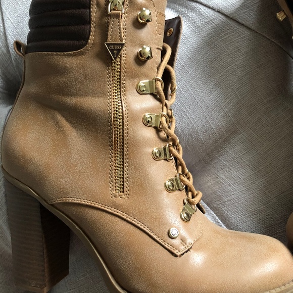 Guess boots NEVER WORN - Picture 1 of 8